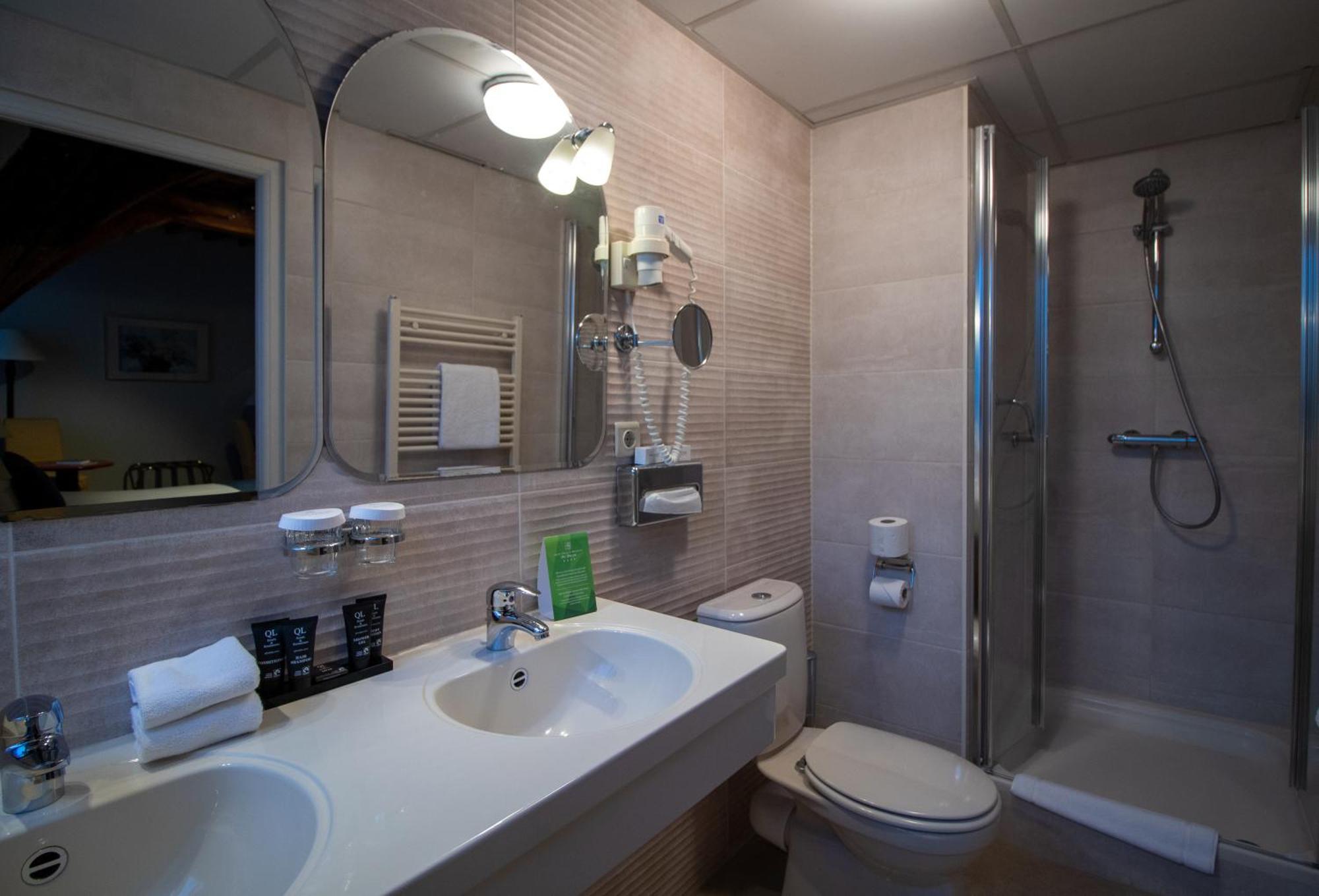 Grand Hotel En Residence De Draak Bergen op Zoom Rom bilde